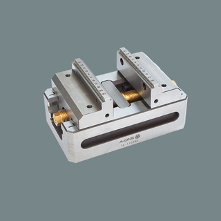 L130 Self centering vise-3A-110086