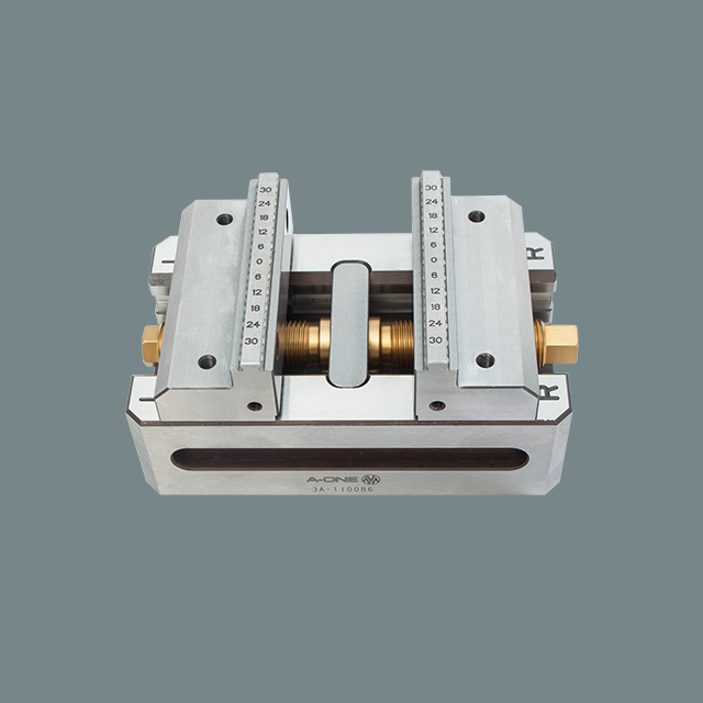 L130 Self centering vise-3A-110086